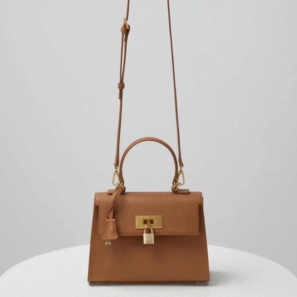 NWT COURONNE Stephanie Classic Brown Tote 24 Bag